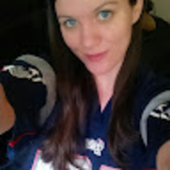 Meet your Posher, Stephanie - Picture 1 of 1